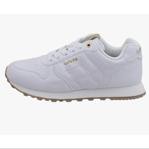 Levi’s Womens Tessa UL Casual Athletic Inspired Sneaker